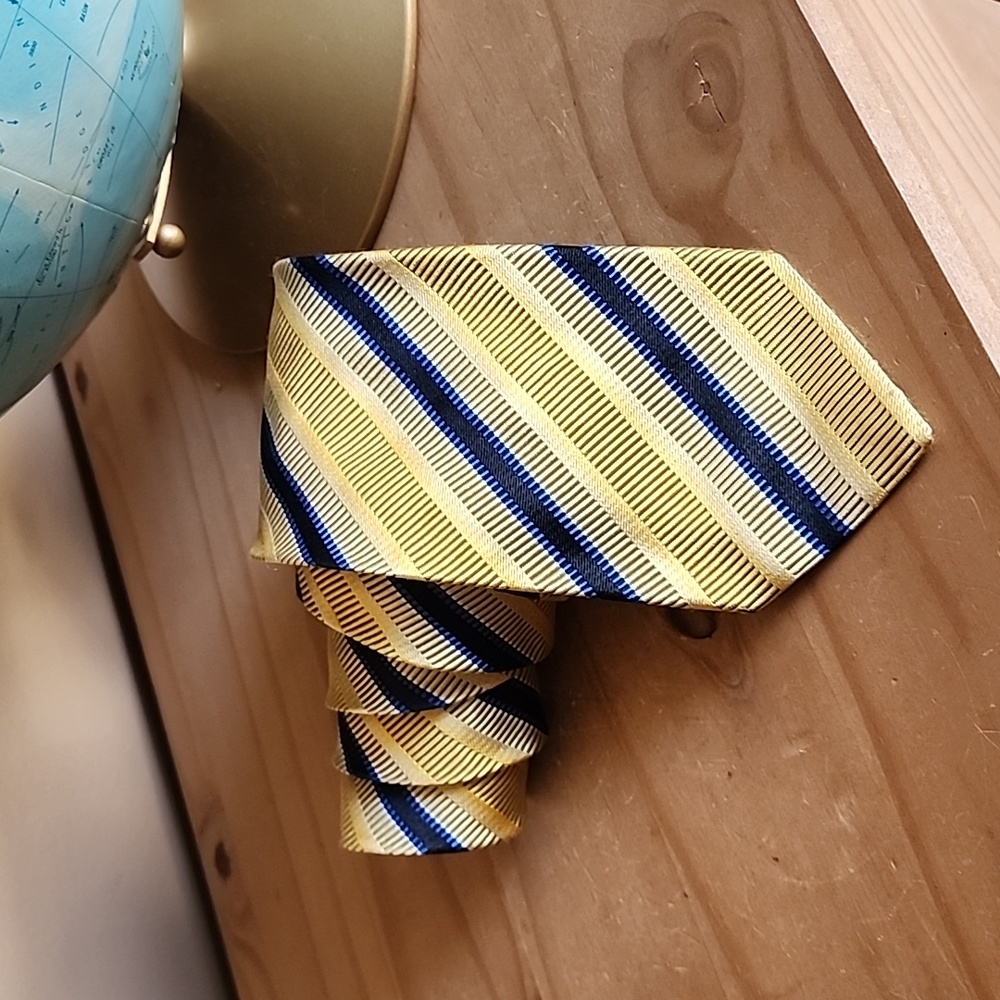 HUGO BOSS gold and blue striped tie Made in Italy
